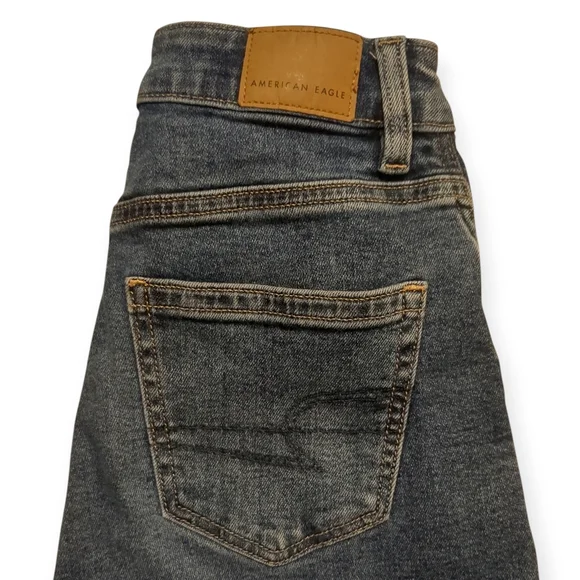 American Eagle Outfitters Mom Jeans - Picture 4 of 7